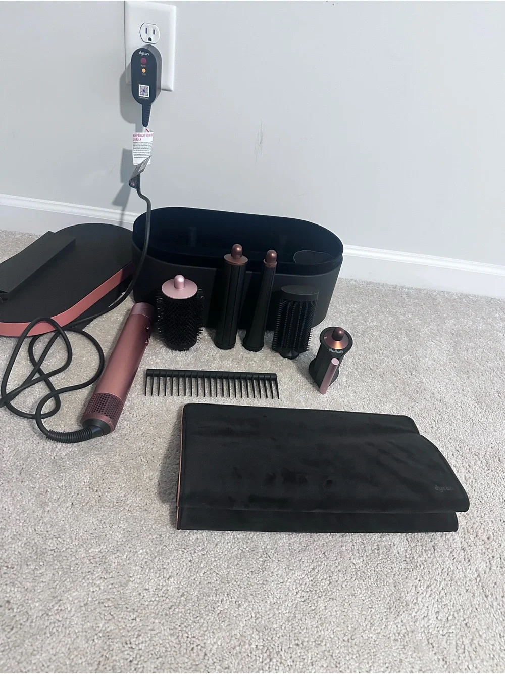 Dyson Airwrap I.d Pink Hair Styling Tool with Black Comb